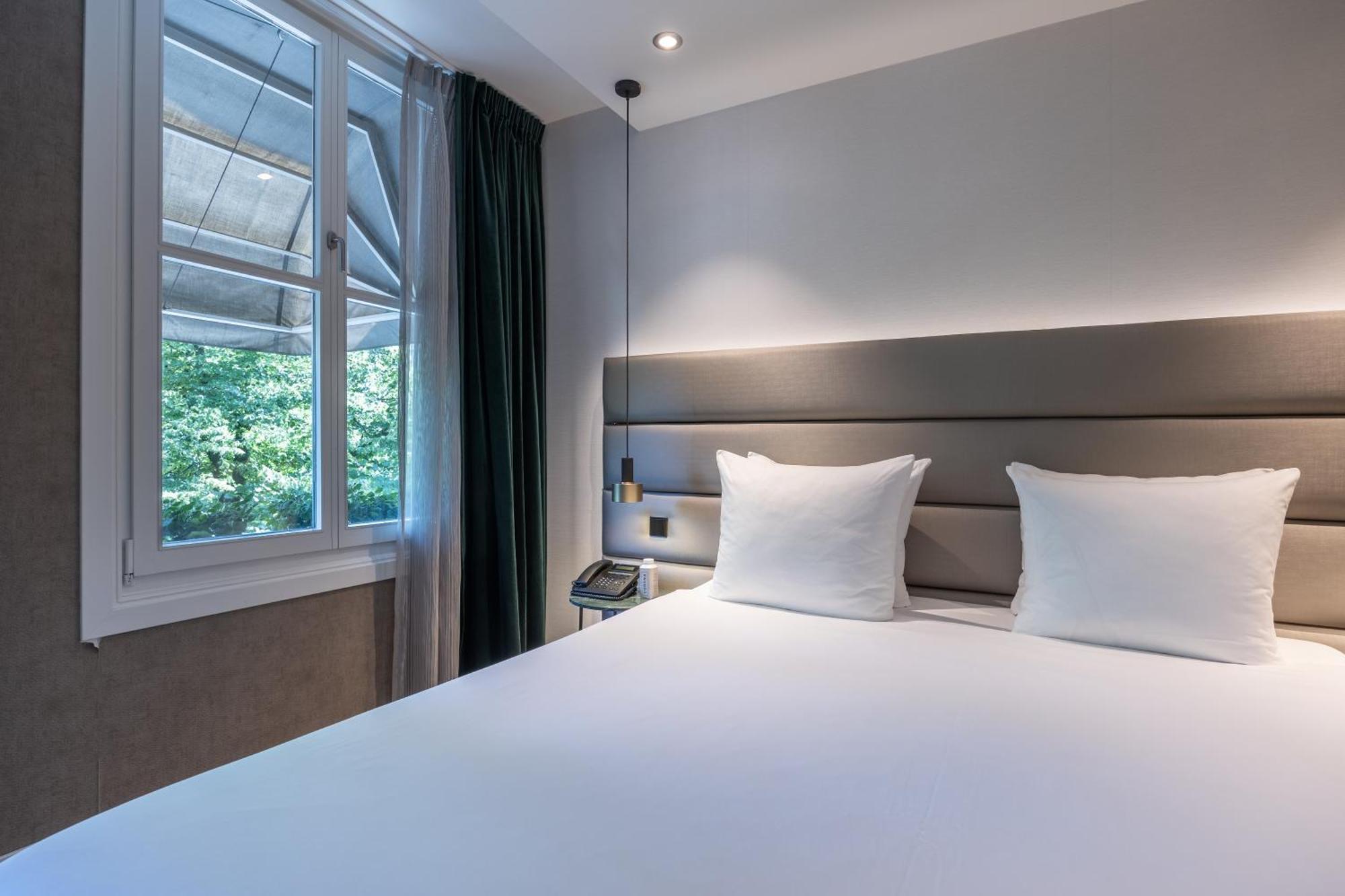 Boutique Hotel Corona La Haye Chambre photo