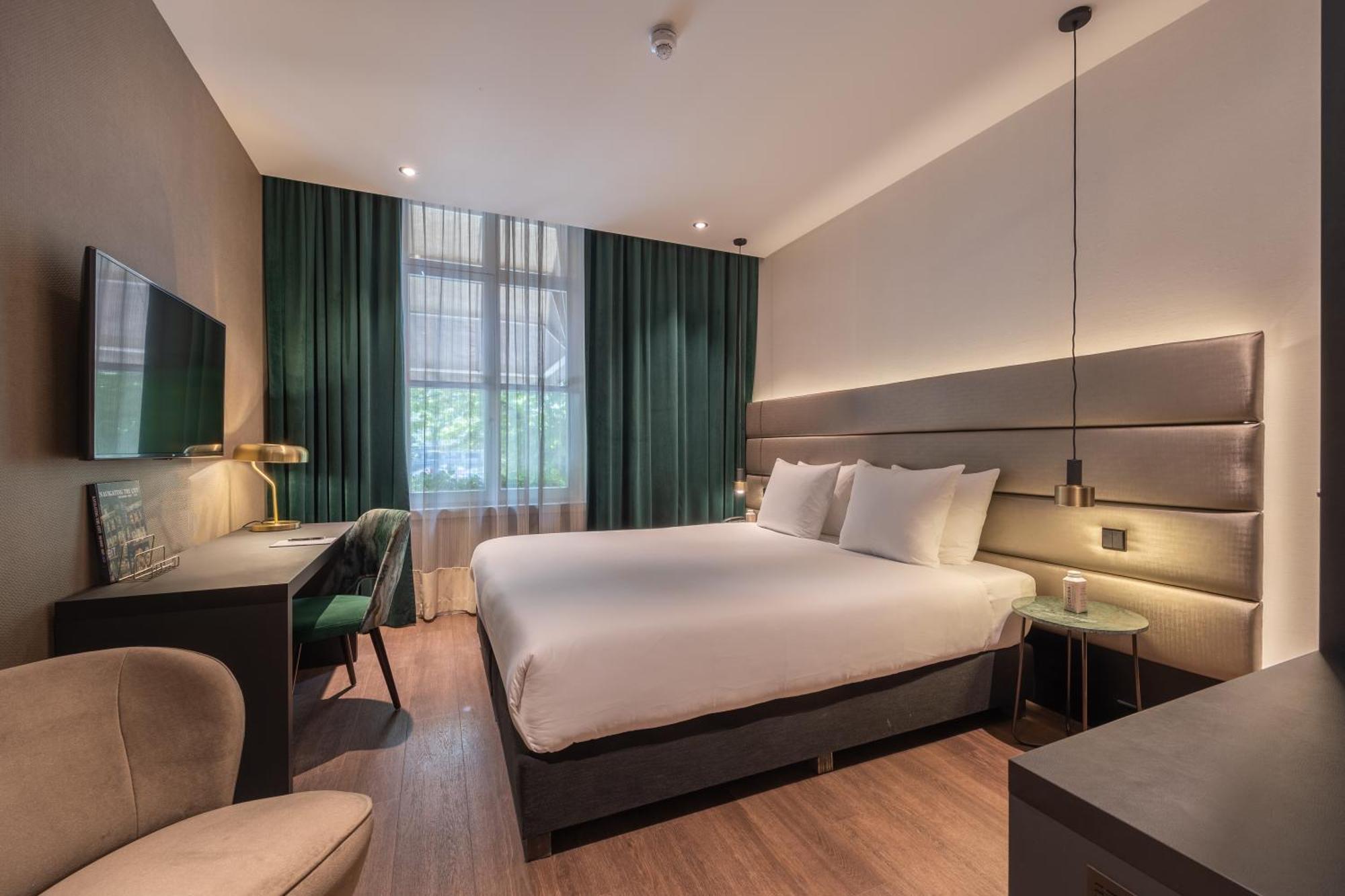 Boutique Hotel Corona La Haye Chambre photo