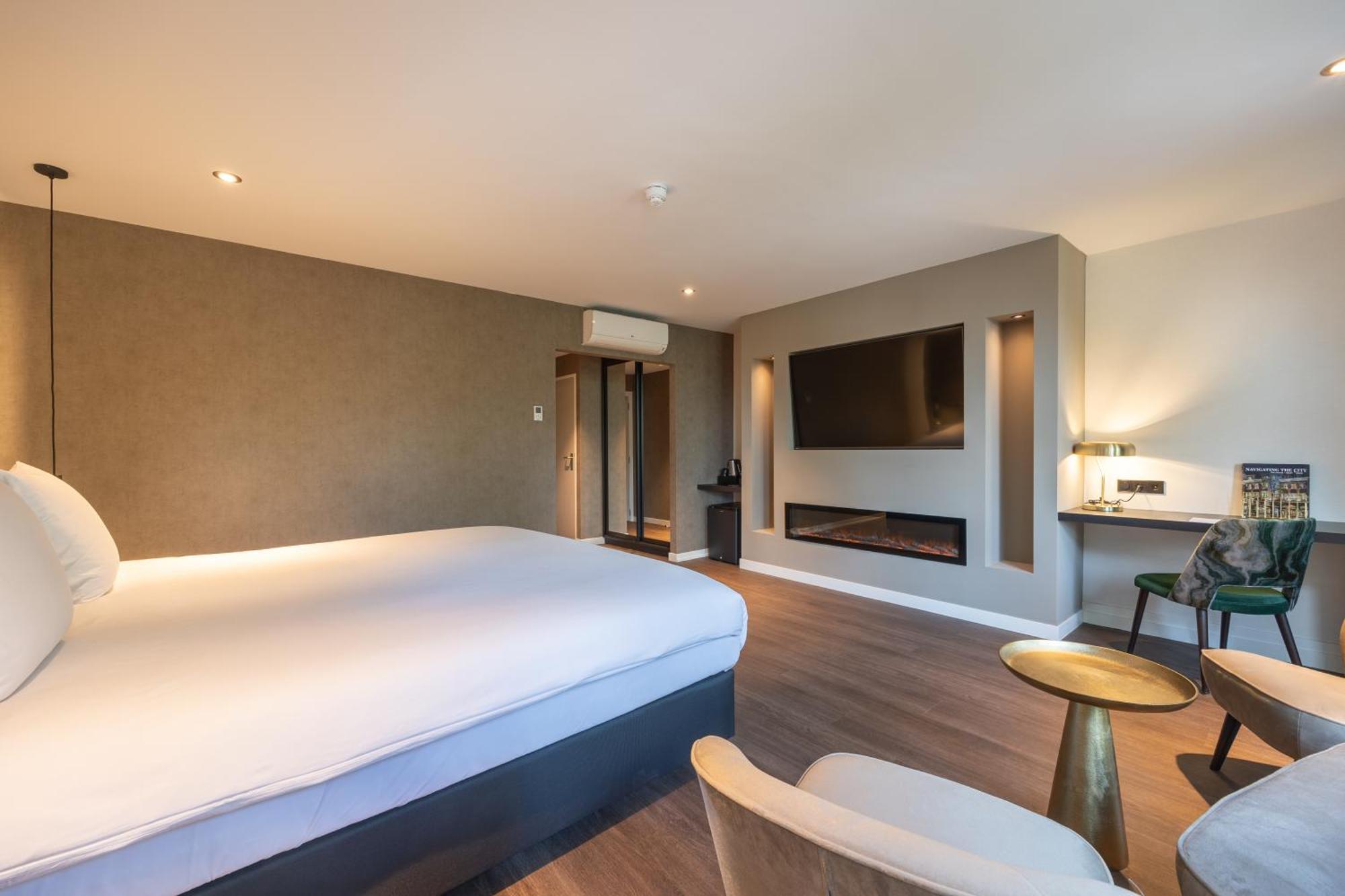 Boutique Hotel Corona La Haye Chambre photo