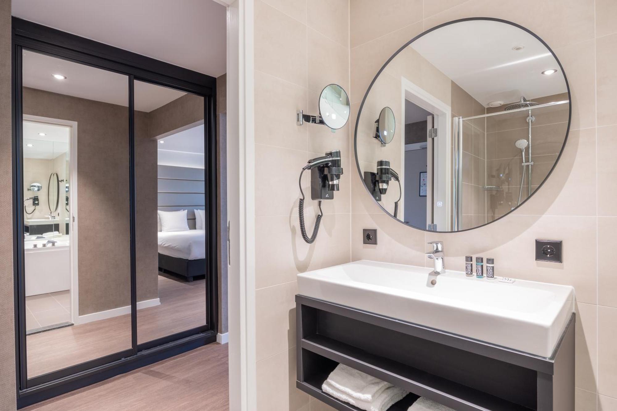 Boutique Hotel Corona La Haye Chambre photo